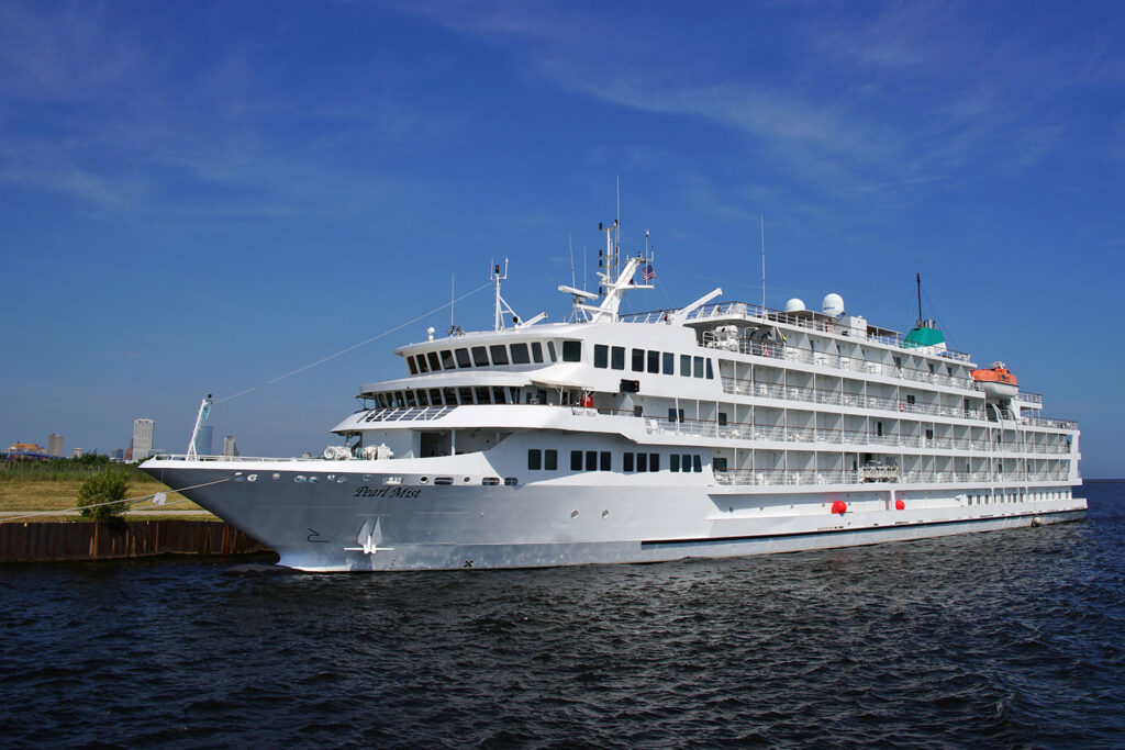 00 083118 lakeexpress 2326